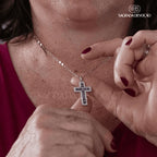 Colar de Cruz Cravejada em Prata 925 e Ouro 14K